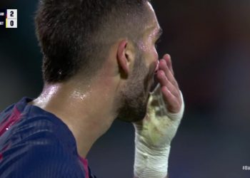 El Tiburón se Mueve Bien en El Agua