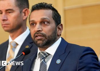 Charlie Kirk sospechoso vinculado a la escena del crimen por ADN, dice el jefe del FBI