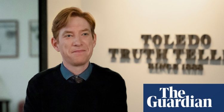 TV esta noche: Domhnall Gleeson intenta salvar un periódico fallido en el nuevo simulacro | Televisión