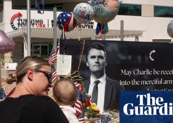 El sospechoso de disparos tenía 'ideología muy diferente' que la familia conservadora, dice el gobernador de Utah | Charlie Kirk disparando