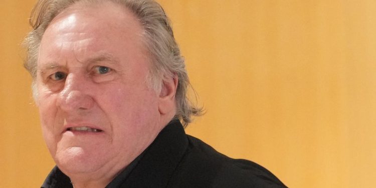 Gérard Depardieu Renvoyé en Procès Pour Viols