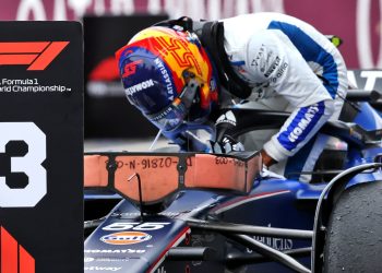 El Podio Con Mensaje de Sainz