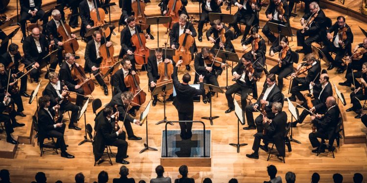 Kirill Petrenko et l'Orchester Philharmonique de Berlin au sommet dans la «neuvième symphonie» de mahler
