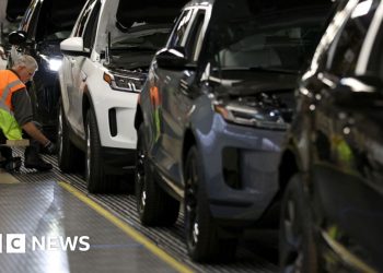 Gobierno garantizará £ 1.5 mil millones Jaguar Land Rover Loan después del cierre cibernético