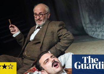 El Dr. Freud te verá ahora, Sra. Hitler Review – Chistes peligrosos a medida que Bedwetter se convierte en un psicópata | Escenario