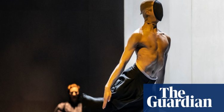 'Realmente me aburre': Wayne McGregor sobre por qué no explica sus llamativas creaciones de baile | Bailar