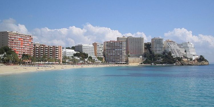 En reino unido alertan a España Sobre una práctica del Nueva Turismo: «Echamos de Menos a Los Ingleses»