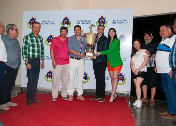 Turf: Juan Figueredo y El Stud 8 Años Descollaron – Polideportivo