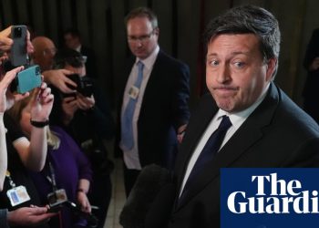 El ministro escocés, Jamie Hepburn, renuncia después de la acusación de asalto de Douglas Ross | Política escocesa