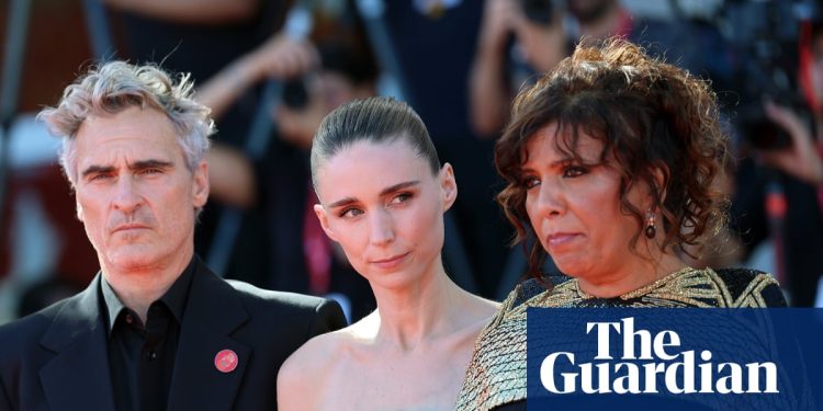 'La humanidad se enfrenta a un cálculo': el Festival de Cine de Venecia se encoge de hombros para apuntar a la política | Festival de Cine de Venecia