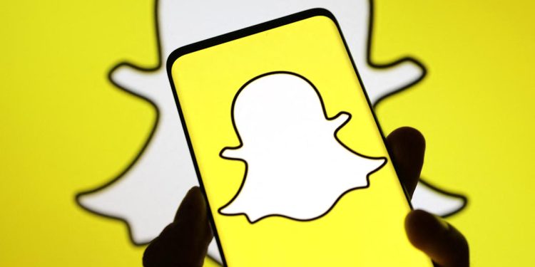 Snapchat presenta una opción de almacenamiento pagado para todos los accesorios de recuerdos que existen