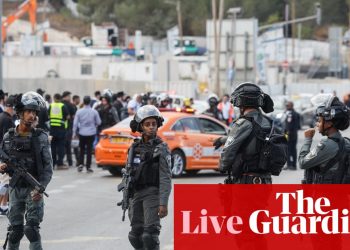 Cinco personas asesinadas en el tiroteo de Jerusalén; Israel amenaza la ciudad de Gaza con 'poderoso huracán' – Crisis de Medio Oriente en vivo | Gaza