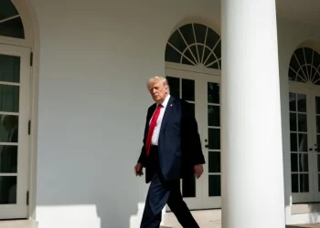 Cómo la nueva tarifa de visa H-1B podría llegar a las compañías de viajes