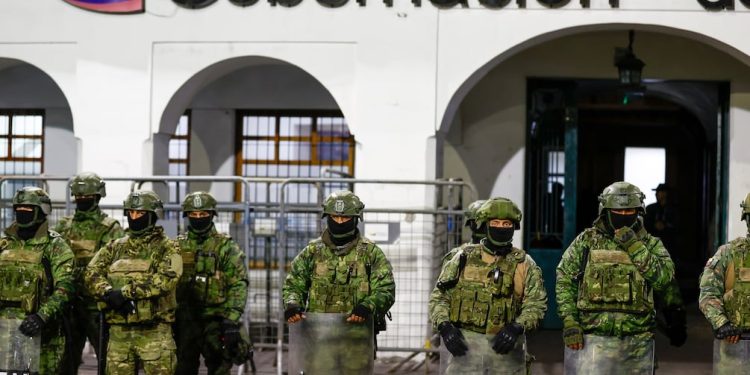 Ministerio de Educación Suspendio Clase Presenciales en Cotopaxi Por Paro Nacional de la Conaie | Política | Noticias