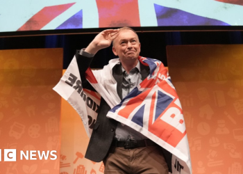 Farron se cubre en la bandera mientras Lib Dems busca reclamar el patriotismo