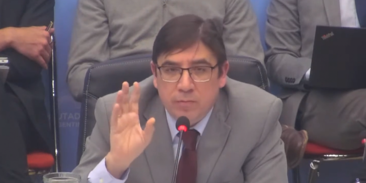 El Funcionario Que Busca Rompper Las Universidades Hizo Política en la Uba y Nunca Pasó El CBC