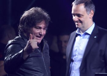 Histórico: Milei Bajó las Acreditaciones de Clarín en Casa Rosada