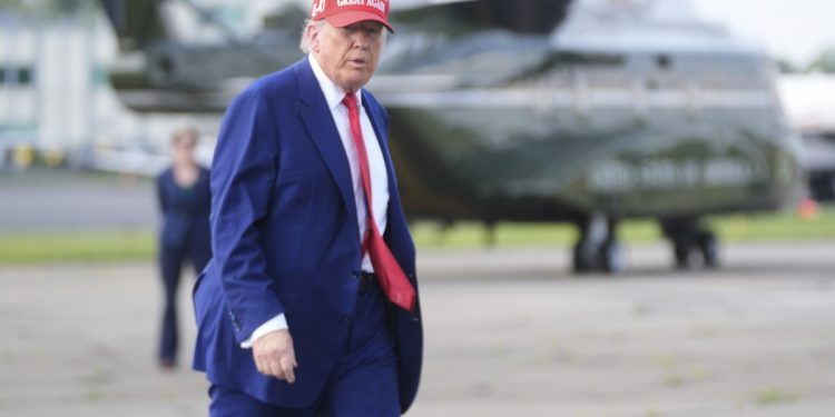 Trump recibe a una millai en la Casa Blanca, en otro empujón para tratar de que gane las elecciones