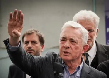 ¿Álvaro Uribe, Candidato al Senado? Los Escenarios Jurídicos y la Estrategia Política Derrás de Esta Movida del Centro Demótico