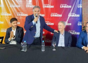 Los Gobernadores Rechazan un acercamiento con milei: «La gente no lllega a fin de mes»