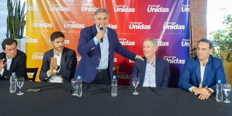 Los Gobernadores Rechazan un acercamiento con milei: «La gente no lllega a fin de mes»