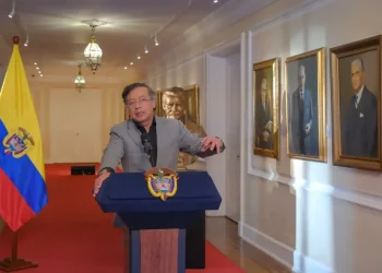 El Reclamo del Presidente Gustavo Petro A Hollman Morris, Las Reglas de la Lista Uribista Al Congreso y Más