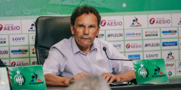 tocamientos no deseados y acoso en el saint-étienne