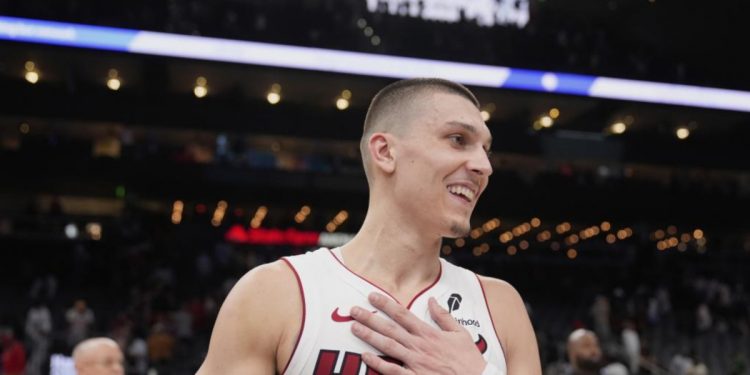 Tyler Herro Pasa por Quirófano y Se Percerá El Inicio de la Nba