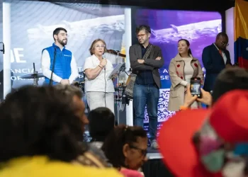 Estas Son Las Línas de Contacto en Caso de Emergencia