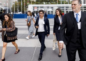 Kicillof en una contracumbre en Nueva York: «La Crueldad y El Ajuste no Tienen apoyo popular en argentina»
