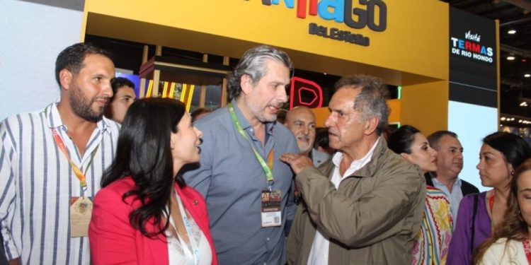 Un Intentte Echó a Scioli de Un Stand en la Rural: «Sos la Peor Gestión Turínstica de la Historia»