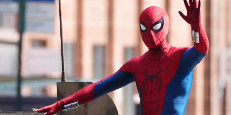 Pourquoi Tom Holland Est Mécontent de Son Dernier Costume de Spider-Man