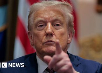 Trump dice que India ofreció eliminar aranceles sobre los bienes de EE. UU.