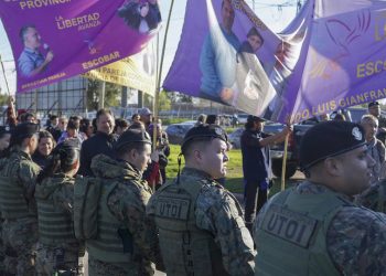 El Operativo Piedrazos fracasó y Milei Tuvo Un Cierre de Campaña Deslucido | El Presidente Fue A Moreno para Buscar Violencia y Se Encontró Con Vecinos Enojados