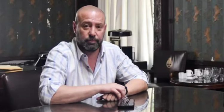 Spagnuolo No solo Borró Mensajes: Lo Hizo Poco Antes de Que Lo Allanaran | La Justicia Busca Información en OTRO Dispositivo en El Que El Exfuncional Instaló Whastapp