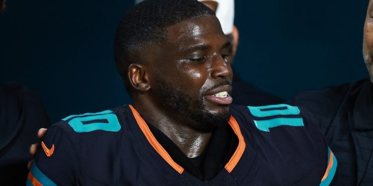 La colina Tyreek de Dolphins sufre lesiones graves de rodilla contra los aviones en la NFL | Noticias de fútbol americano