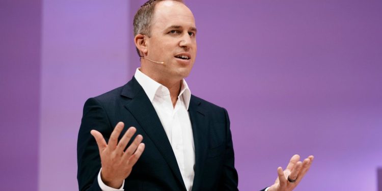 El presidente de la junta de Operai, Bret Taylor, dice que estamos en una burbuja de IA (pero está bien)