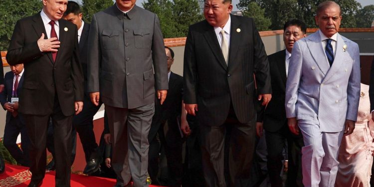 Putin se encuentra con el Kim de Corea del Norte en Beijing