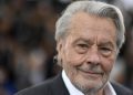 Hijo menor de alain delon busca anular el testamento de su padre