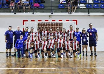 Balonmano: Las Niñas de Paraguay, un iniciano con Victoria el Sur Centro de Menores – Polideportivo