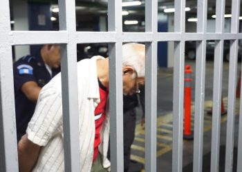 Juez Dicta Artoso Domiciliario y Liga A Proceso A Señalado de Agresión A Motorista Que Quedó Grabada en Zona 9