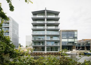 Beacona residencial náutica / arquitectos cívicos