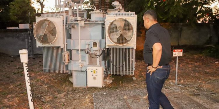 Guayaquil OfRece Transformador A Esmeraldas por Fallas Eléctricas que Interrumpieron Servicio de Agua | Comunidad | Guayaquil