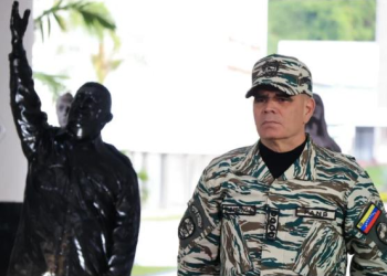 La Apesta Defensiva del Cártel de los Soles