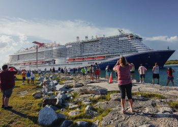 Carnival ofrece un estado de por vida antes de la revisión del programa de fidelización