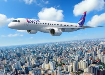 Latam ordena 74 aviones Embraer para acelerar el crecimiento
