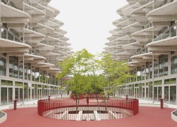 Lion-Feuchtwanger-Strasse Housing Blocks Residential / Far Frohn y Rojas