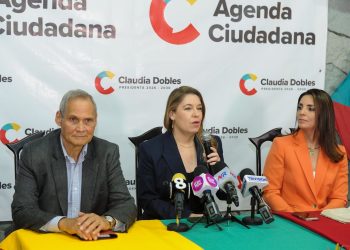 Claudia Dobles presente A SUS Candidatos A Las Veepresidencias: UNA VIENE DE CINDE Y OTRO Del Sector Agricultura