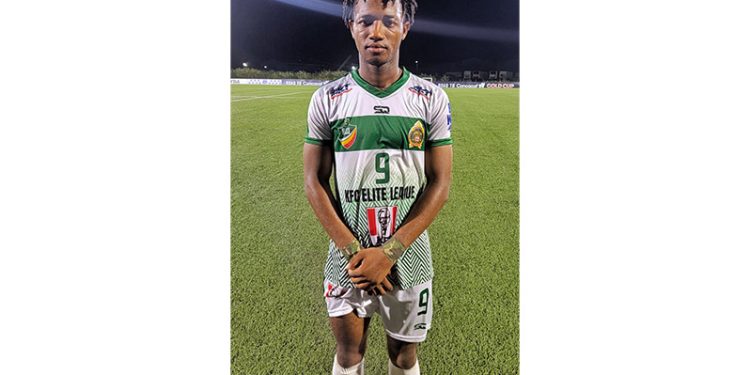 Héroe de hat héroe Macey COPS Premio MVP como GDF Thrash Ann's Grove