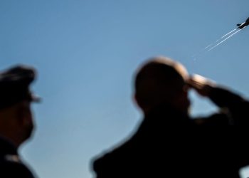 Francia enviará aviones de combate para proteger el espacio aéreo polaco – Político